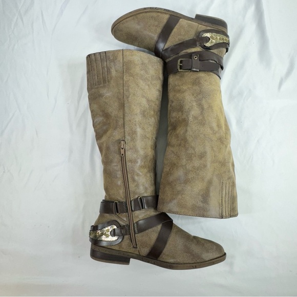 Rampage Woman’s Isadora Calf High Vegan Leather Belt Buckle Boots - Picture 4 of 8